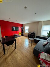 520 Commonwealth Ave, Unit 6D in Boston, MA - Building Photo - Building Photo