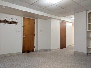 11 Cameron Ave, Unit B in Somerville, MA - Building Photo - Building Photo