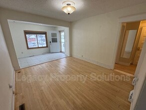 609 N 13th St in Bismarck, ND - Building Photo - Building Photo