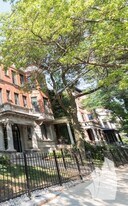 2907 N Mildred Ave, Unit 1BD in Chicago, IL - Building Photo