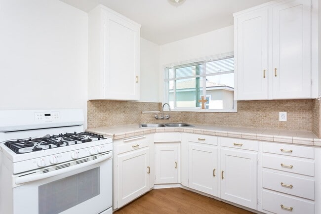 property at 4519-4521 Parks Ave
