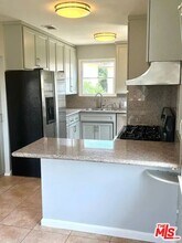 6467 W 85th St in Los Angeles, CA - Building Photo - Building Photo