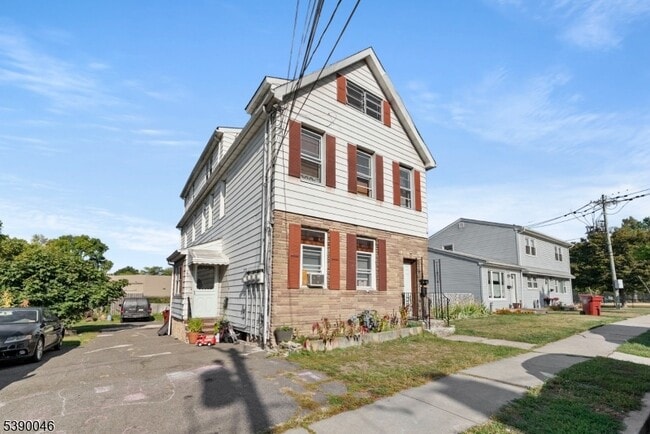 property at 7 Ernest St