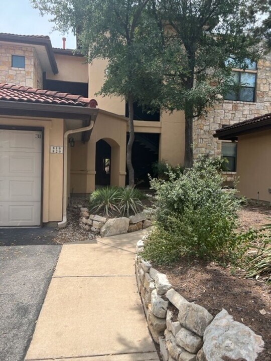 300 San Gabriel Village Blvd in Georgetown, TX - Foto de edificio
