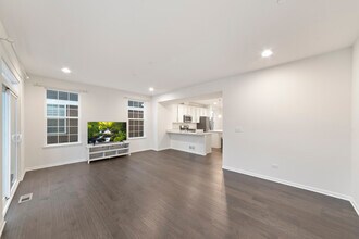 4431 Monroe Ct in Naperville, IL - Building Photo - Building Photo