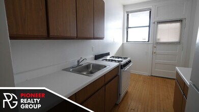 813 W Waveland Ave, Unit 815-3N in Chicago, IL - Building Photo - Building Photo
