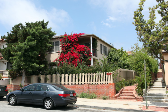 1047 18th St in Santa Monica, CA - Building Photo - Building Photo