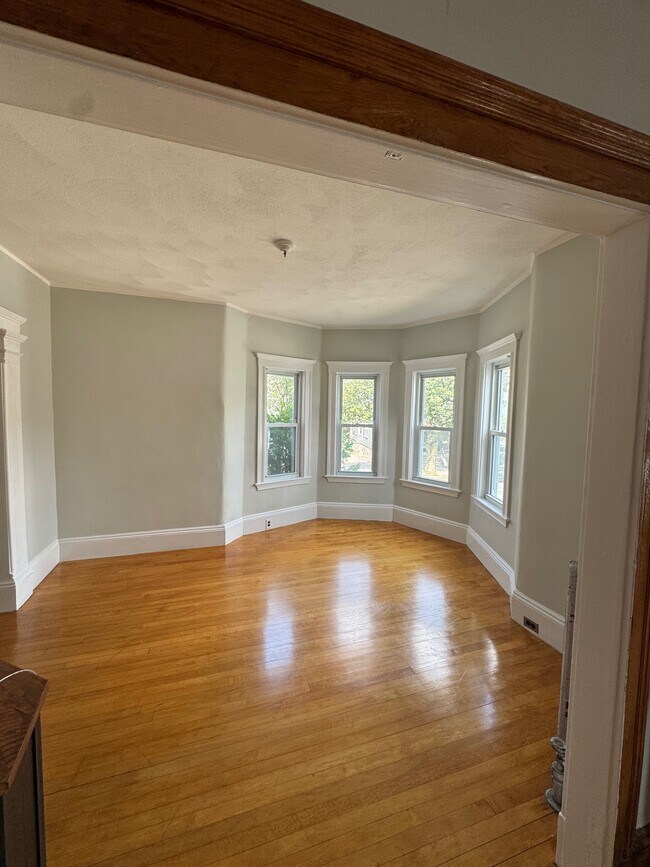 271 Boston Ave, Unit #1