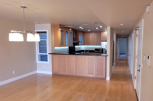 760 27th Ave, Unit 760