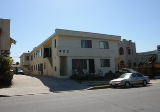 322 N Oxford Ave in Los Angeles, CA - Building Photo - Building Photo