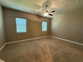 8608 Knox St in Irving, TX - Building Photo - Building Photo