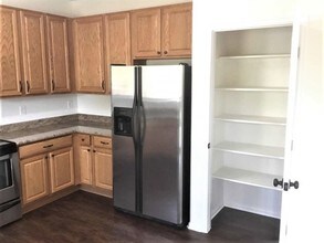 13905 E 105th Ave in Commerce City, CO - Building Photo - Building Photo