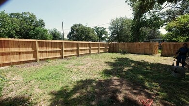 1701 West St in Rosenberg, TX - Building Photo - Building Photo
