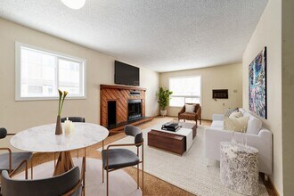 Edinburgh Place in Regina, SK - Foto de edificio - Building Photo
