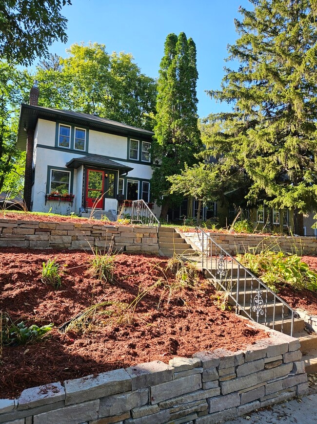 property at 4732 Harriet Ave