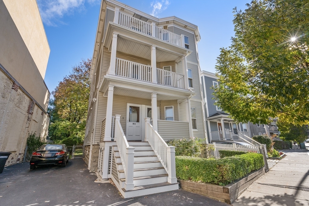 811 Somerville Ave, Unit 3 in Somerville, MA - Building Photo