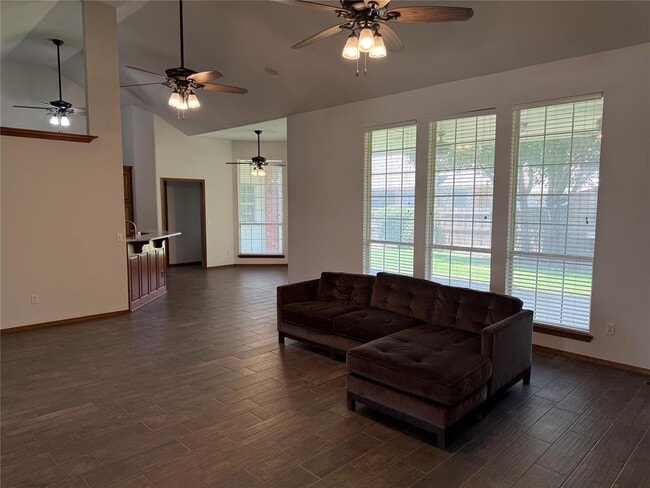 4205 NW 146th Terrace in Oklahoma City, OK - Building Photo - Building Photo
