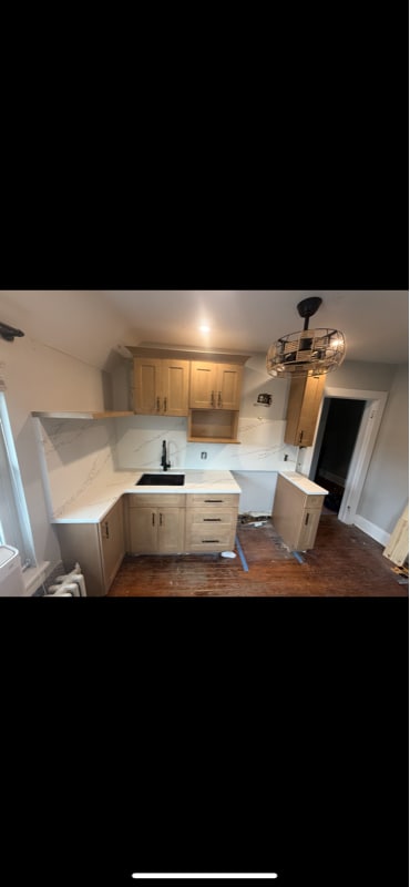 126 Simpson St in Morgantown, WV - Foto de edificio - Building Photo