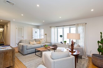 78 Waters Edge in East Hampton, NY - Building Photo - Building Photo