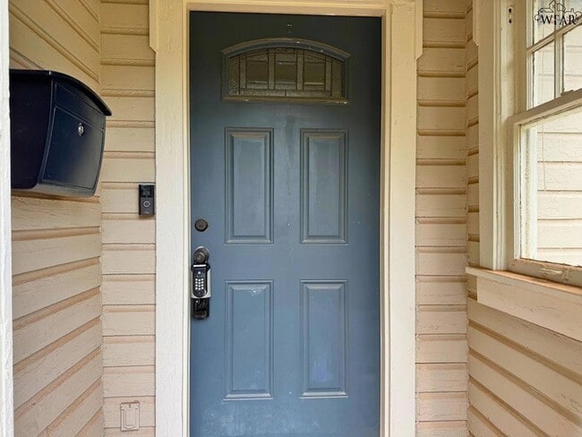 1716 Victory Ave in Wichita Falls, TX - Foto de edificio - Building Photo