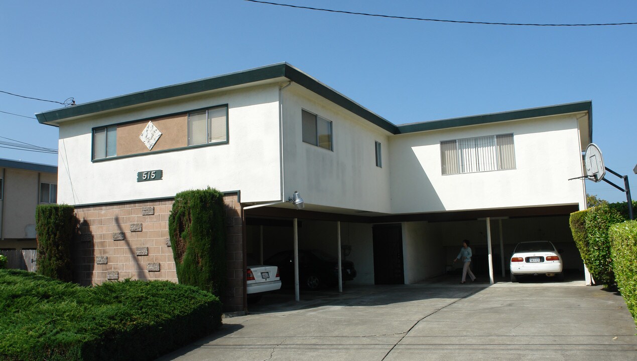 515 Oak St in El Cerrito, CA - Foto de edificio