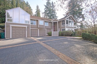 2668 E Lake Sammamish Pkwy NE