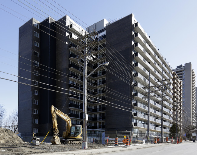 Kingsview Apartments in Ottawa, ON - Building Photo - Building Photo