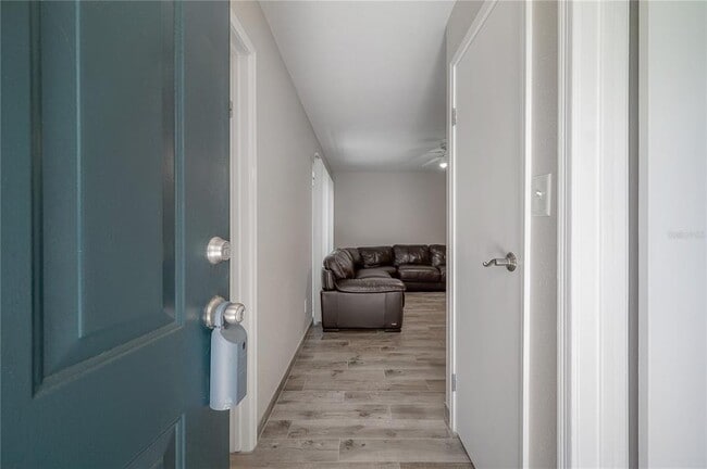 9100 Dr M.L.K. Jr St N in St. Petersburg, FL - Foto de edificio - Building Photo