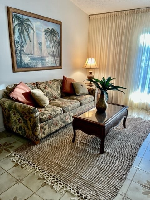 629 Madrid Ave in Venice, FL - Building Photo - Building Photo