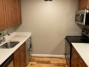 17 Bow St, Unit uni21 1-bed 1-bath in Somerville, MA - Building Photo - Building Photo