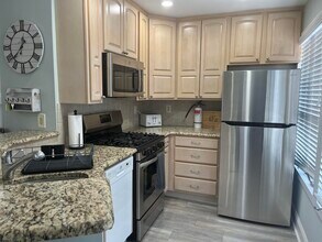 6 N Adams Ave in Margate City, NJ - Building Photo - Building Photo