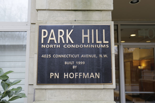 Park Hill Condominiums in Washington, DC - Foto de edificio - Building Photo