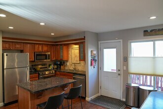 2375 W 32nd Ave in Denver, CO - Foto de edificio - Building Photo