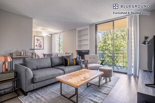 535 Gayley Ave in Los Angeles, CA - Building Photo