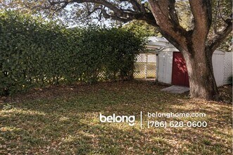 4561 SW 25th Terrace in Fort Lauderdale, FL - Foto de edificio - Building Photo