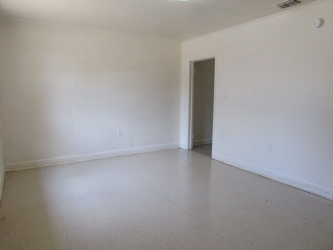 13 Dixie Dr in Sumter, SC - Building Photo - Building Photo
