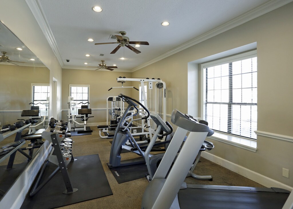 MONTICELLO Apartments in Memphis, TN