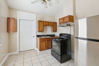 2400 Dumaine St in New Orleans, LA - Building Photo - Building Photo
