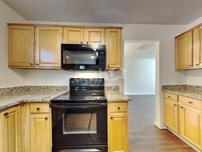 139 Julian Pond Ln in Kernersville, NC - Building Photo - Building Photo