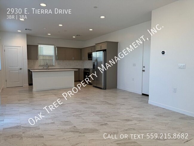 2930 E Tierra Dr in Fresno, CA - Building Photo - Building Photo