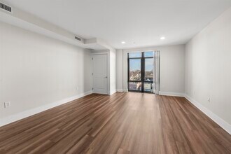 1040 John F. Kennedy Blvd in Bayonne, NJ - Building Photo - Building Photo