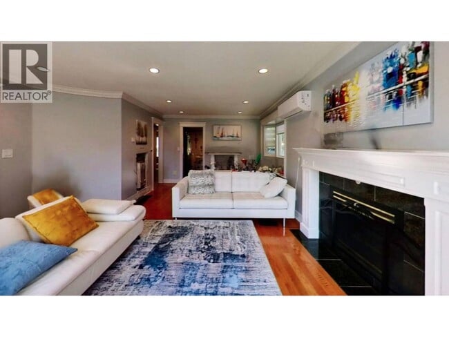 property at 3095 E 45th Ave