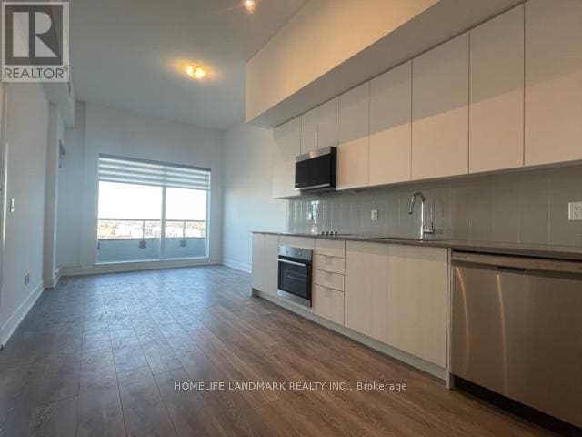 2485-2485 Taunton Rd in Oakville, ON - Building Photo