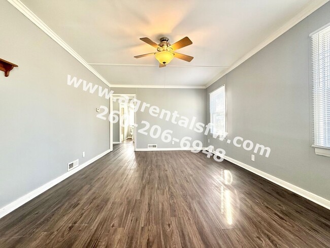 1916 E Pontiac St in Fort Wayne, IN - Building Photo - Building Photo