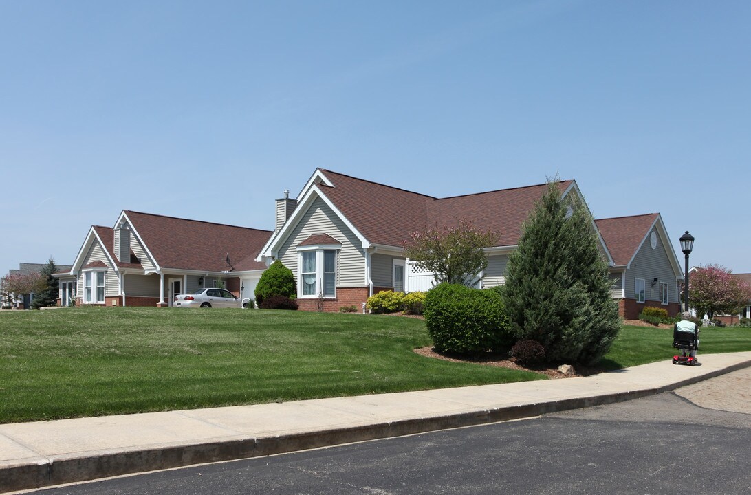 Kroft Commons in Canal Fulton, OH - Building Photo