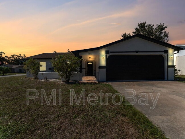 4235 Manxcat Ln in New Port Richey, FL - Building Photo - Building Photo