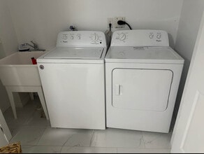 38 Ainley Rd in Ajax, ON - Building Photo - Building Photo