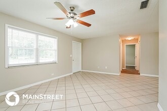 1401 E 6th St in Lehigh Acres, FL - Building Photo - Building Photo