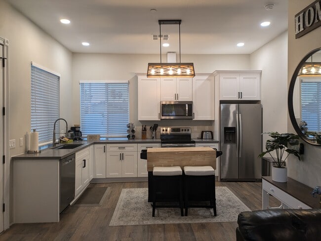 8879 E Friess Dr, Unit Attached apartment in Scottsdale, AZ - Building Photo - Building Photo