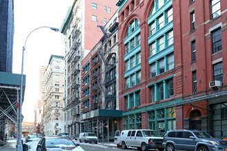 156 Franklin St in New York, NY - Building Photo - Building Photo